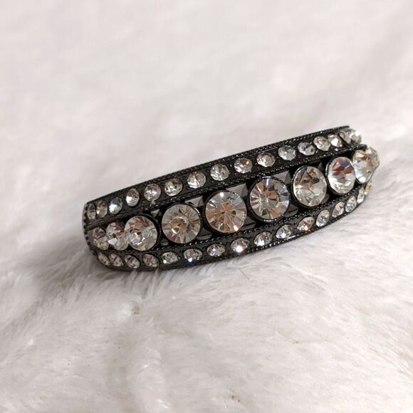 Vintage Gunmetal and Clear Rhinestone Hinged Bracelet - Picture 14 of 14